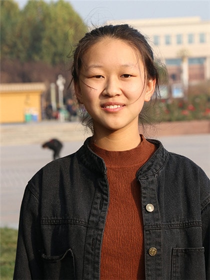 张露晓